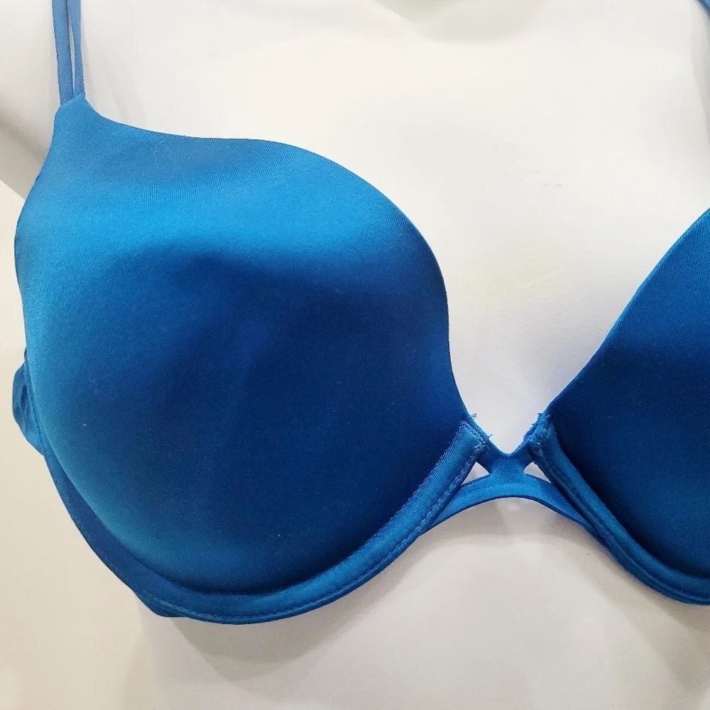 Victoria's Secret Very Sexy Push Up Blue Bra Size: 34C - Picture 4 of 8